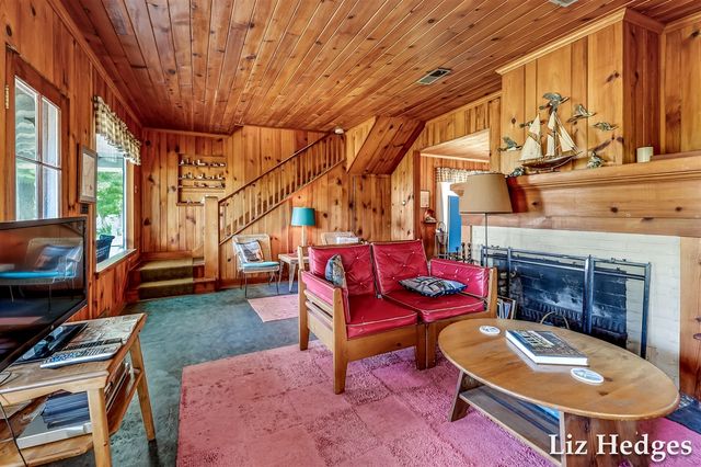 6285 S Shore, Whitehall, MI 49461