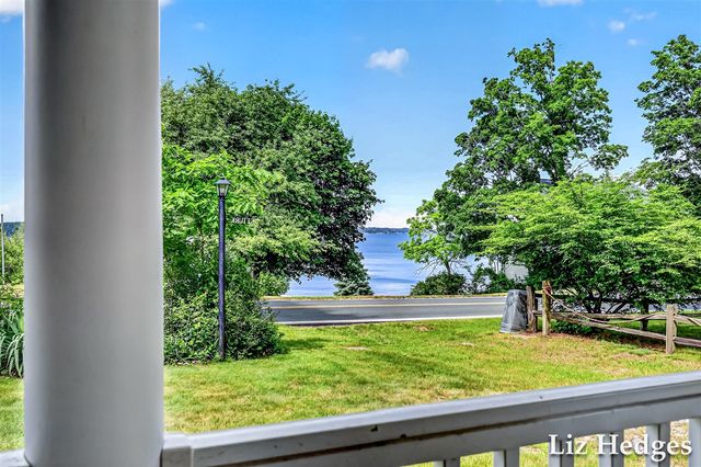 6285 S Shore, Whitehall, MI 49461