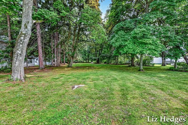 6285 S Shore, Whitehall, MI 49461