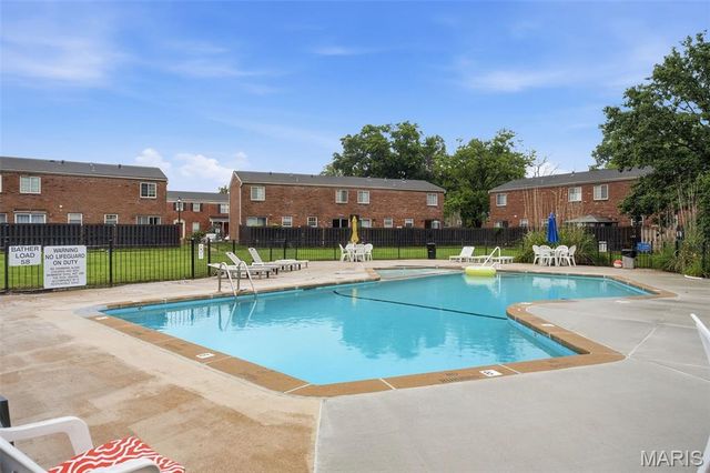 1235 Clarkson Court 1235, Ellisville, MO 63011