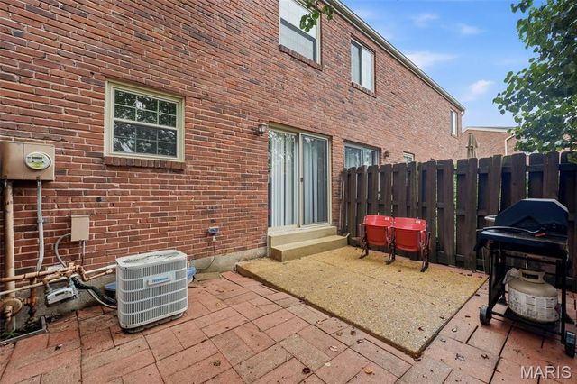 1235 Clarkson Court 1235, Ellisville, MO 63011