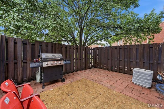 1235 Clarkson Court 1235, Ellisville, MO 63011