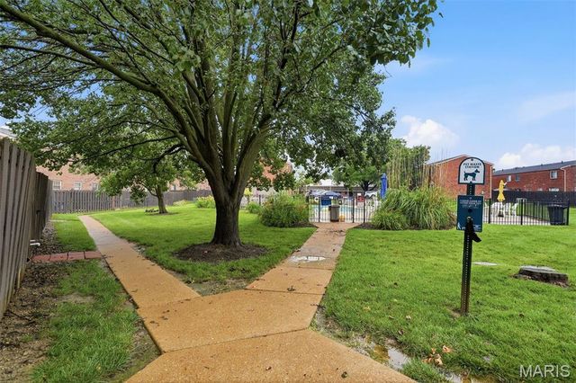 1235 Clarkson Court 1235, Ellisville, MO 63011