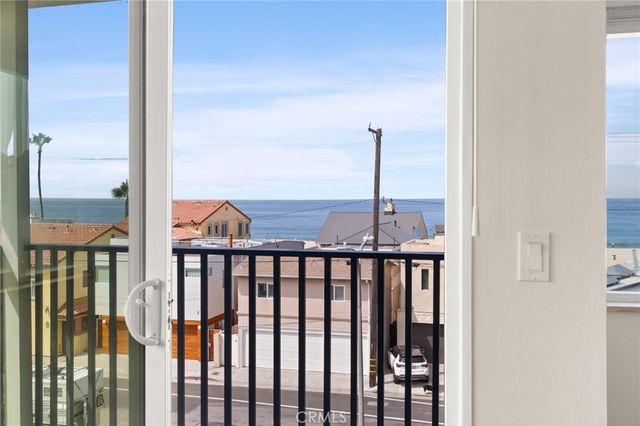 2640 Hermosa Avenue 6, Hermosa Beach, CA 90254