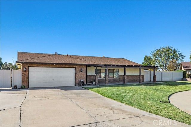 4725 Foxborough Court, Jurupa Valley, CA 92509