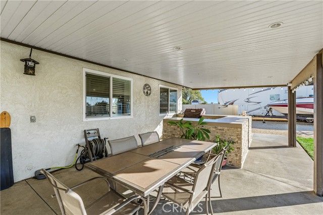 4725 Foxborough Court, Jurupa Valley, CA 92509