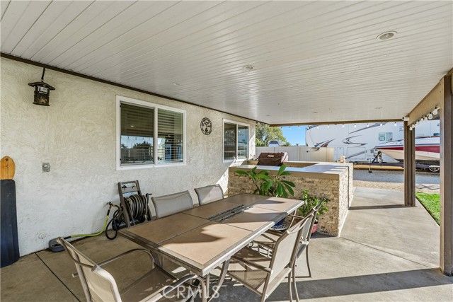 4725 Foxborough Court, Jurupa Valley, CA 92509