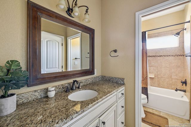 131 Scenic hills, La Vernia, TX 78121