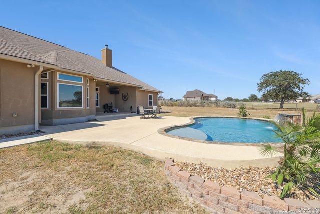 131 Scenic hills, La Vernia, TX 78121