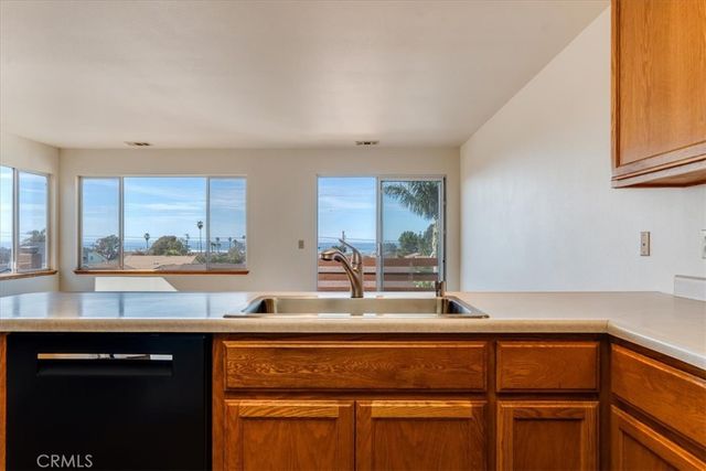 2785 Hemlock Avenue, Morro Bay, CA 93442