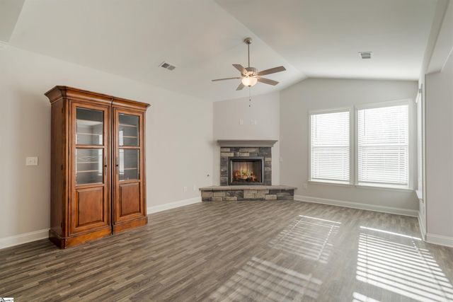 432 N Beryl Lane, Chesnee, SC 29323