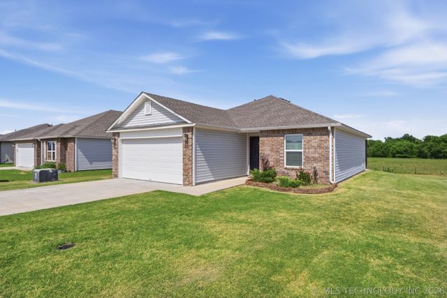 14313 N 76th East Avenue, Collinsville, OK 74021