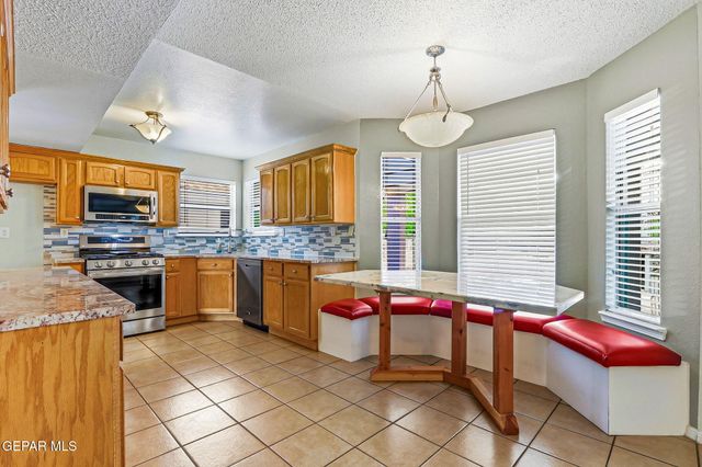 6313 FRANKLIN RIDGE Drive, El Paso, TX 79912