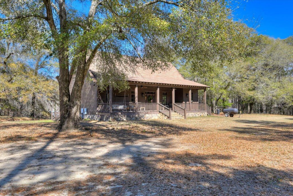 Image 15 of property listing at 1114 LOTT BLUFF Road, Blackville, SC 29817