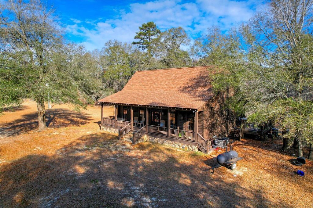 Image 3 of property listing at 1114 LOTT BLUFF Road, Blackville, SC 29817