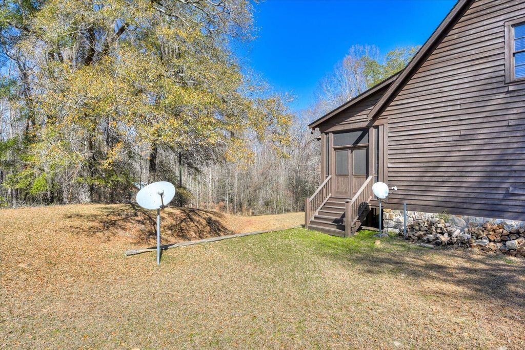 Image 71 of property listing at 1114 LOTT BLUFF Road, Blackville, SC 29817