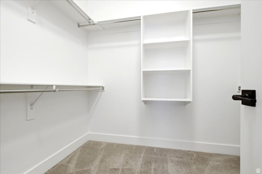 Image 13 of property listing at 7062 S 300 E, Midvale, UT 84047