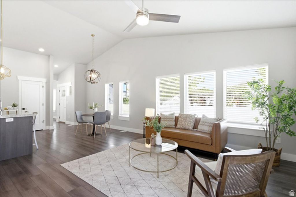 Image 5 of property listing at 7062 S 300 E, Midvale, UT 84047