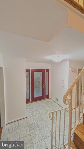 8835 TUCKERMAN LN, Potomac, MD 20854