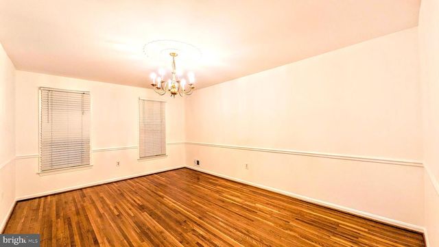 8835 TUCKERMAN LN, Potomac, MD 20854