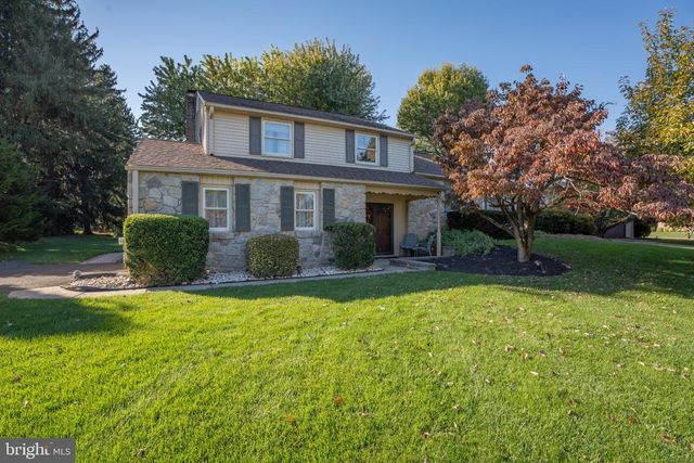 72 EAGLE MOUNT DR, Richboro, PA 18954