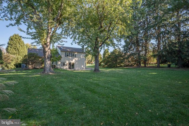 72 EAGLE MOUNT DR, Richboro, PA 18954