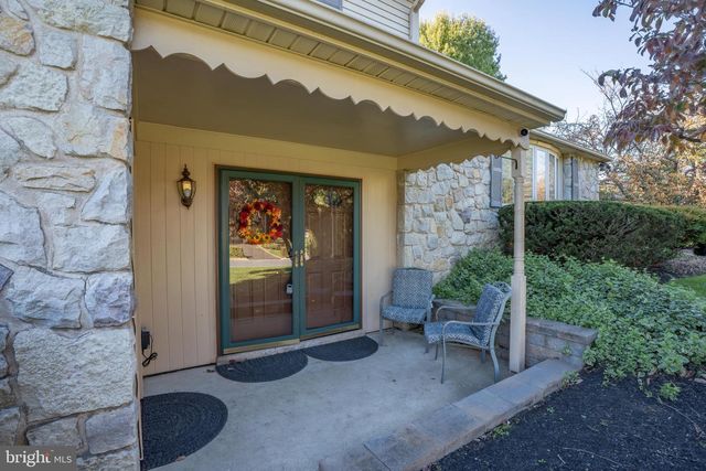72 EAGLE MOUNT DR, Richboro, PA 18954