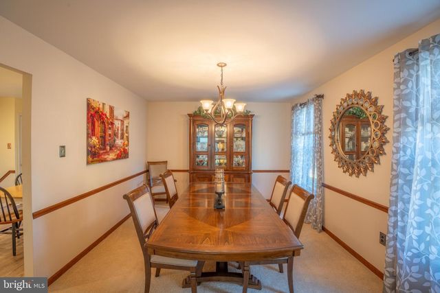 72 EAGLE MOUNT DR, Richboro, PA 18954