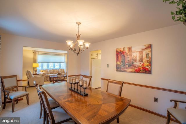 72 EAGLE MOUNT DR, Richboro, PA 18954