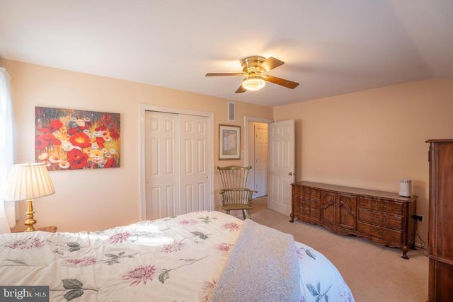 72 EAGLE MOUNT DR, Richboro, PA 18954