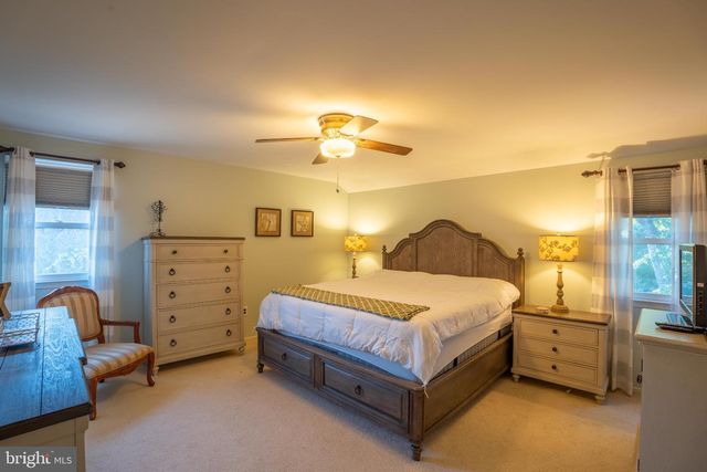 72 EAGLE MOUNT DR, Richboro, PA 18954