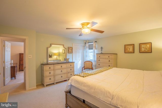 72 EAGLE MOUNT DR, Richboro, PA 18954