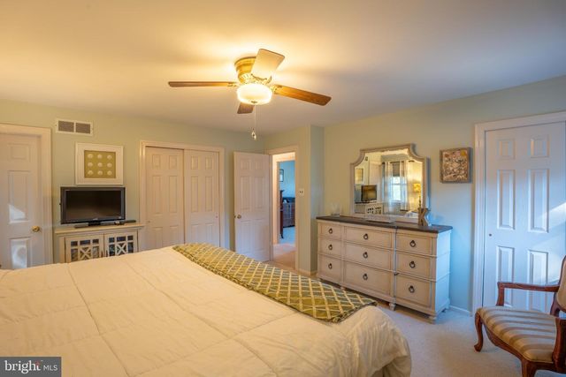 72 EAGLE MOUNT DR, Richboro, PA 18954