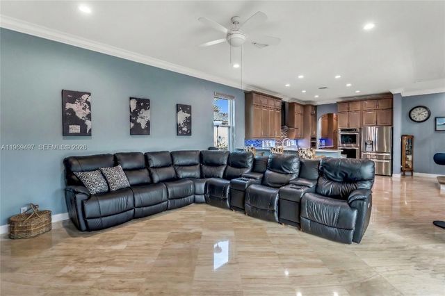 3240 SW 190th Ave, Miramar, FL 33029