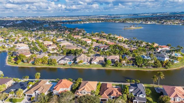 3240 SW 190th Ave, Miramar, FL 33029