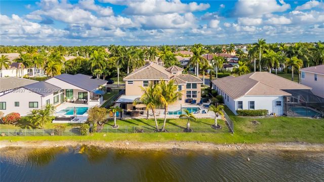 3240 SW 190th Ave, Miramar, FL 33029