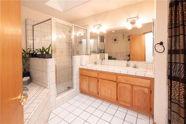 12950 Yellowstone, Victorville, CA 92395