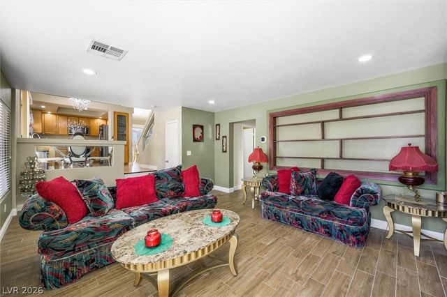 1549 Silver Glen Avenue, Las Vegas, NV 89123