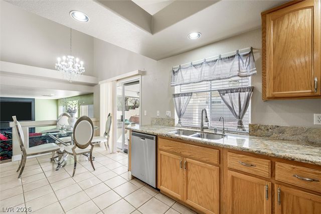 1549 Silver Glen Avenue, Las Vegas, NV 89123