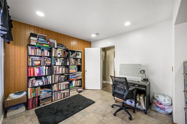 1549 Silver Glen Avenue, Las Vegas, NV 89123