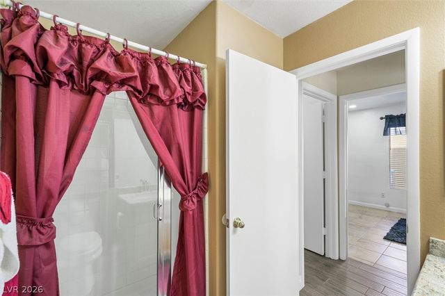 1549 Silver Glen Avenue, Las Vegas, NV 89123