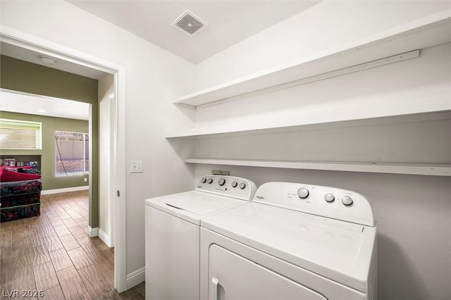 1549 Silver Glen Avenue, Las Vegas, NV 89123