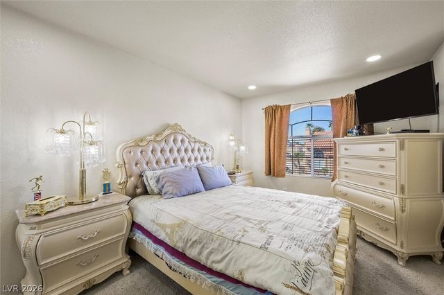 1549 Silver Glen Avenue, Las Vegas, NV 89123