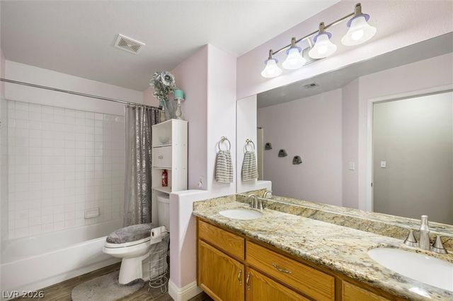 1549 Silver Glen Avenue, Las Vegas, NV 89123