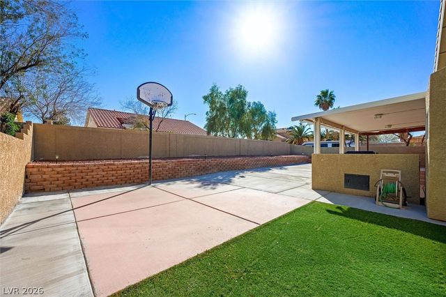 1549 Silver Glen Avenue, Las Vegas, NV 89123