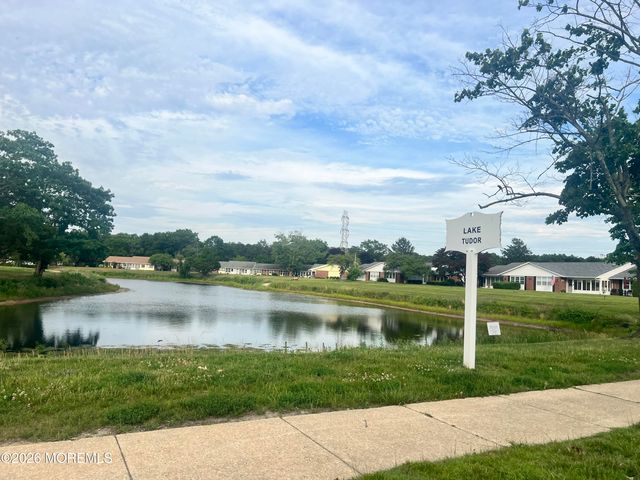 330 Canterbury Court A, Lakewood, NJ 08701