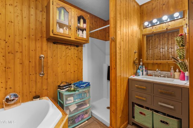 483 Presidential Boulevard, Harrogate, TN 37752