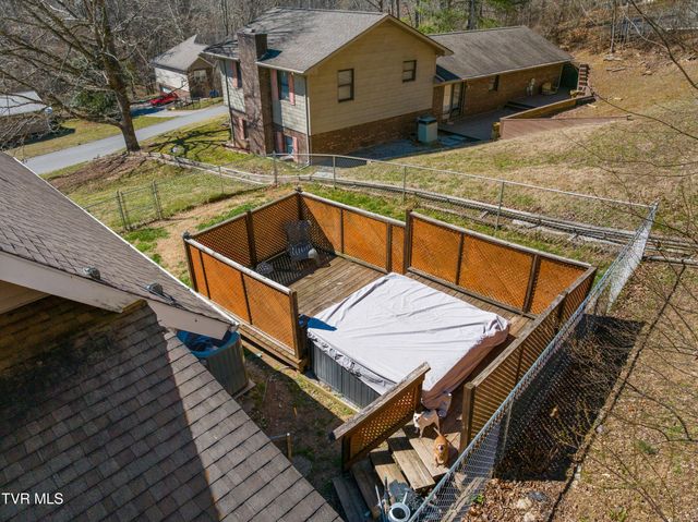 483 Presidential Boulevard, Harrogate, TN 37752
