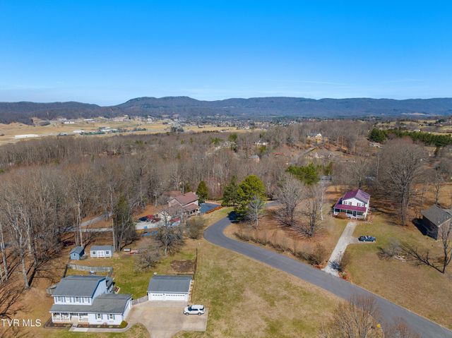 483 Presidential Boulevard, Harrogate, TN 37752