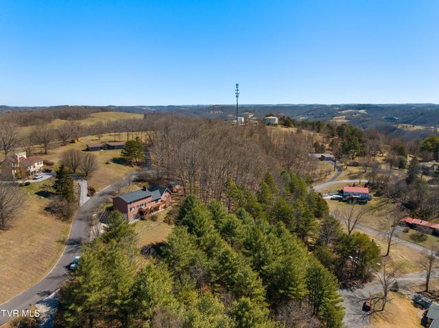483 Presidential Boulevard, Harrogate, TN 37752